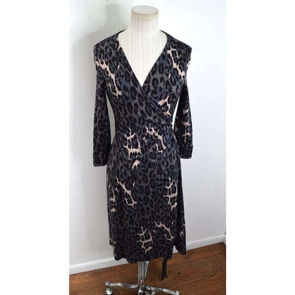 Diane Von Furstenberg Julian Wrap Dress VTG DVF Animal Size 6 Small Medium - Picture 2 of 6
